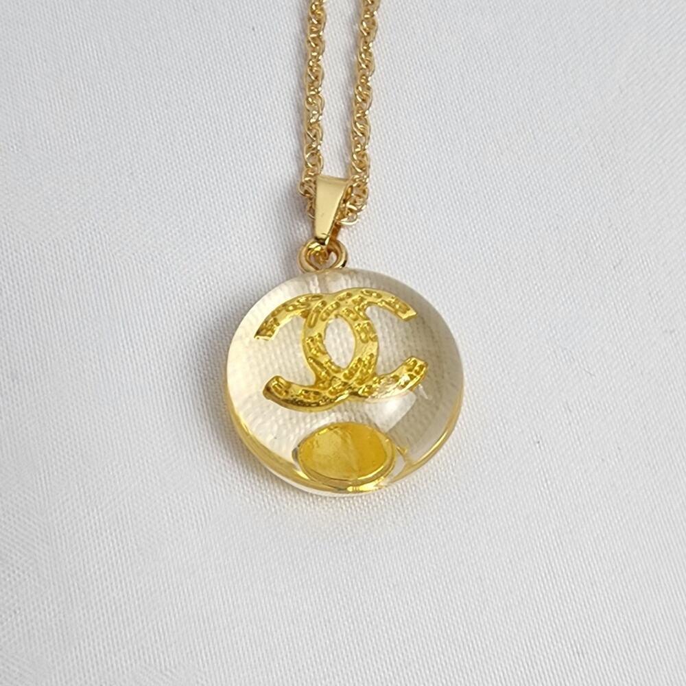Chanel gold Pendant Necklace